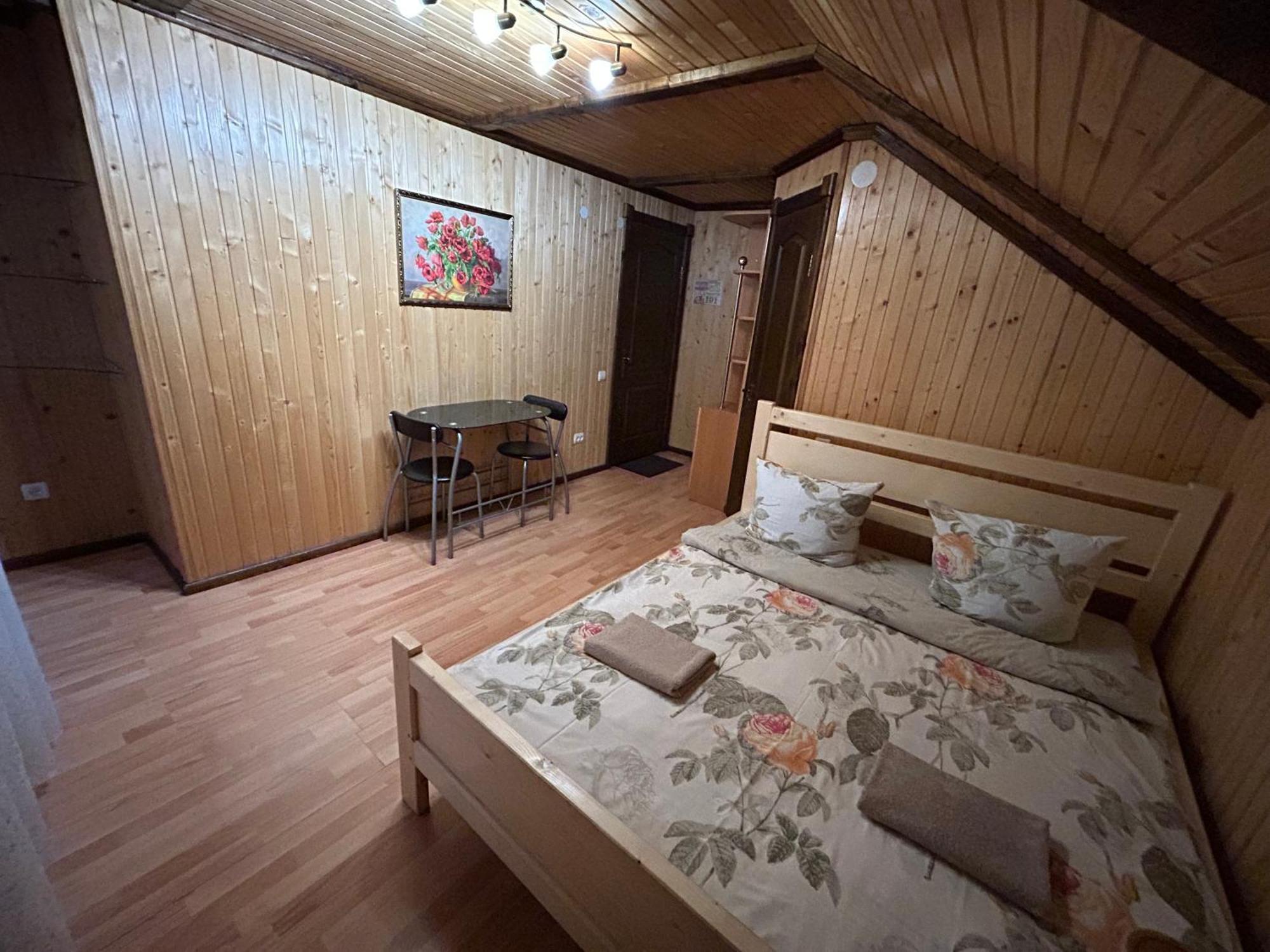 Любе Hotel Iablunîțea Exterior foto