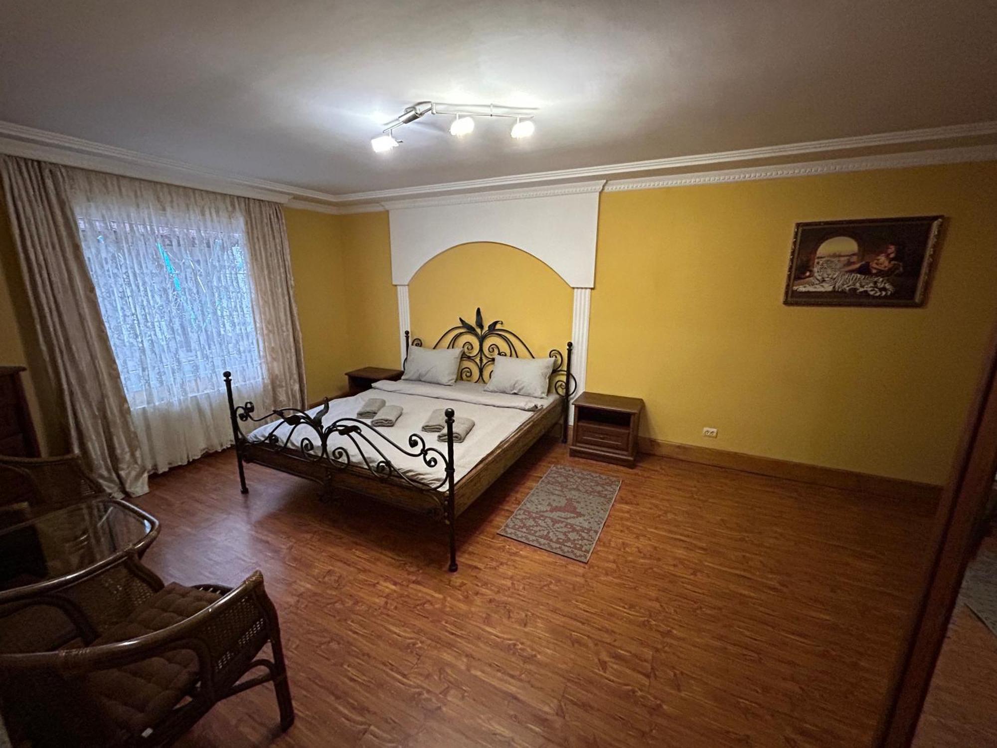 Любе Hotel Iablunîțea Exterior foto