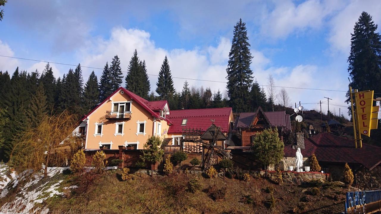 Любе Hotel Iablunîțea Exterior foto