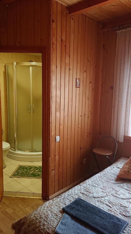 Любе Hotel Iablunîțea Exterior foto